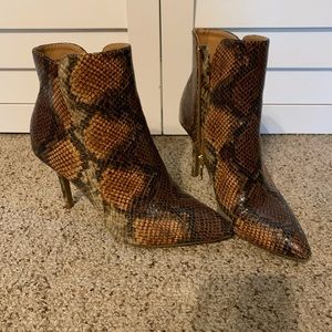 Zigisoho snakeskin low heel